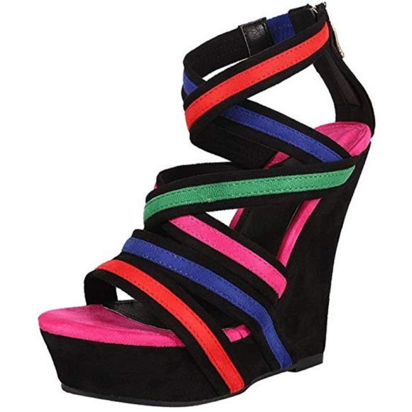 **NO OFFERS**CLEARANCE SALE**Women shoes - Picture 2 of 3